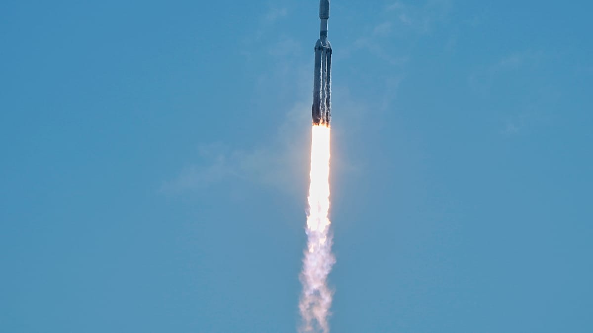 SpaceX Files for Record $75 Billion IPO, Eyes Moon and Mars Missions