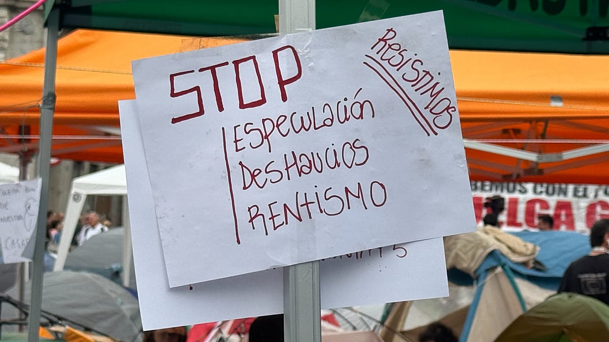 Spain approves housing decrees to curb evictions and speculation