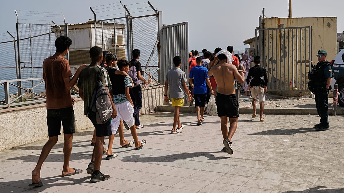 Spanish Civil Guard warns of possible Ceuta mass crossing on 15 August