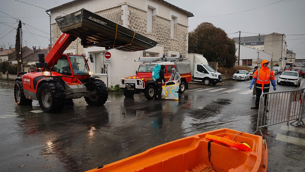 Storm Austen lashes northwestern France, cutting power to 161,000 homes