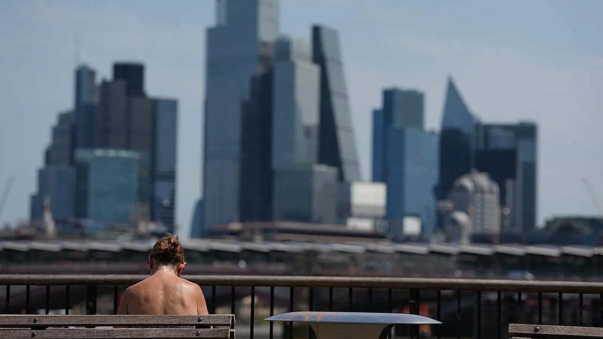 Summer SAD: When Heatwaves Trigger Seasonal Depression in Europe
