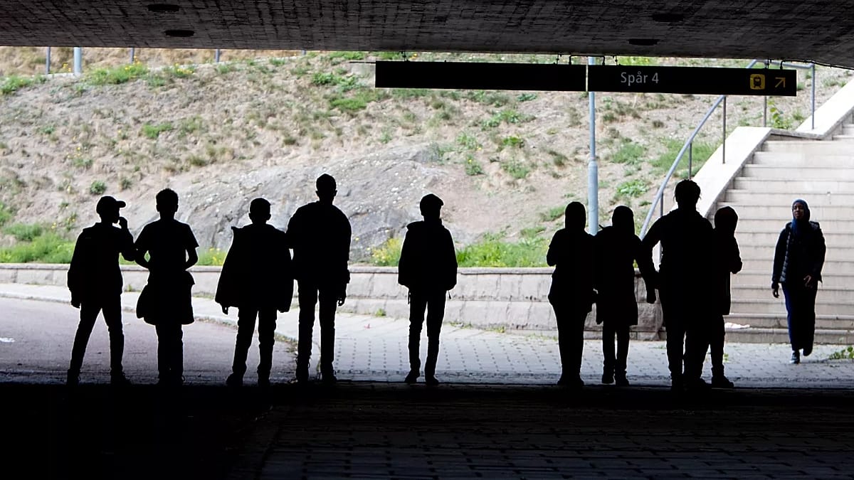 Sweden Raises Deportation Age for Teen Migrants to 21 in Policy Shift