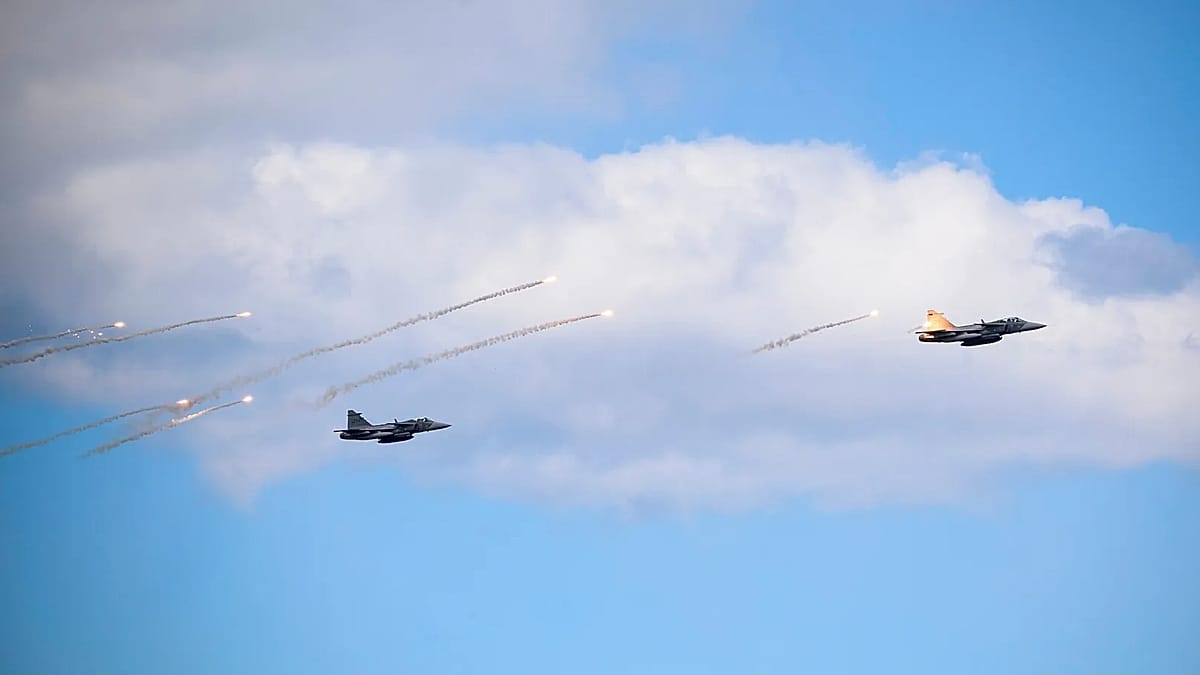 Sweden to Donate 16 Gripen Jets, Ukraine Plans Purchase of 20 New Models