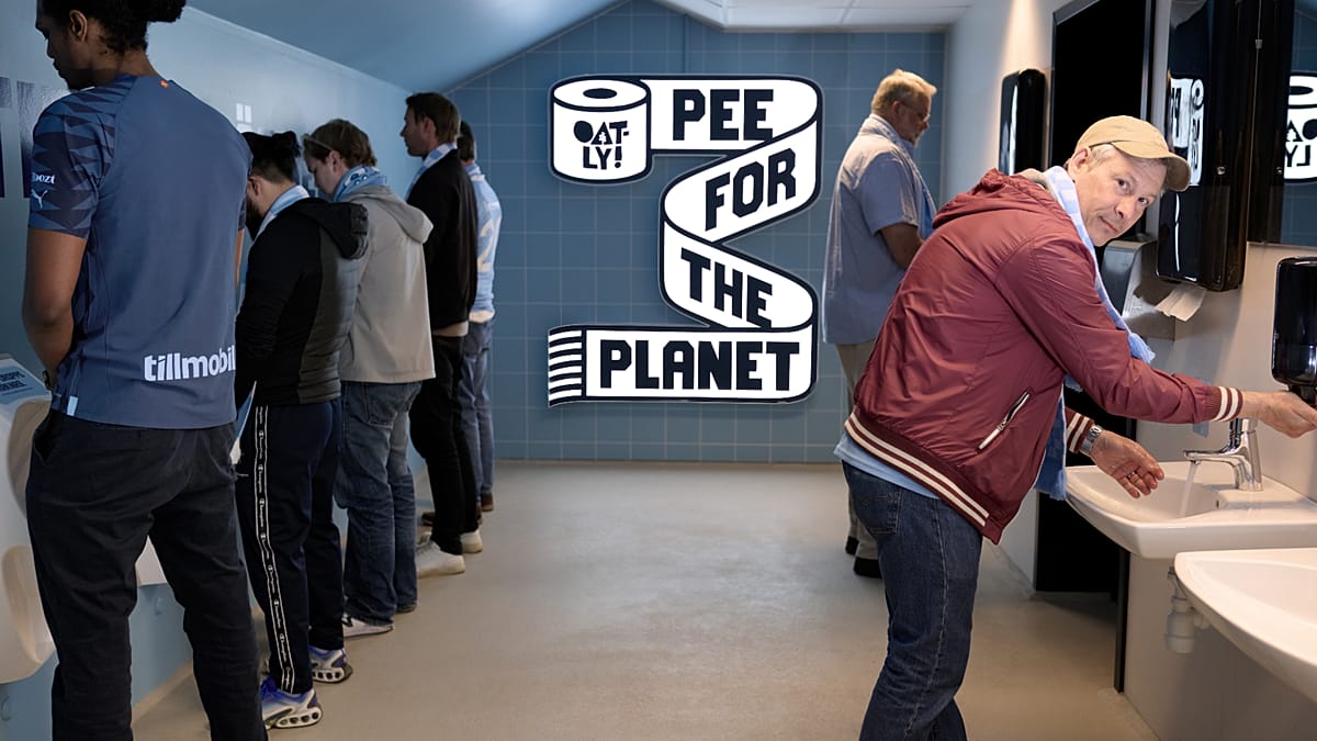 Swedish Football Fans Urinate for Fertiliser Independence