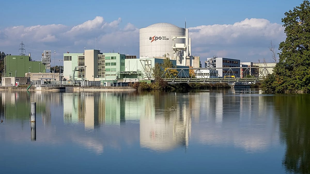 Swiss Parliament Reverses Nuclear Ban, Setting Stage for Referendum