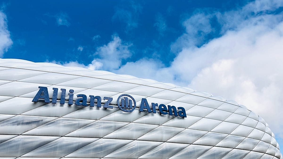Sydney Marathon medal mistakenly features Munich's Allianz Arena