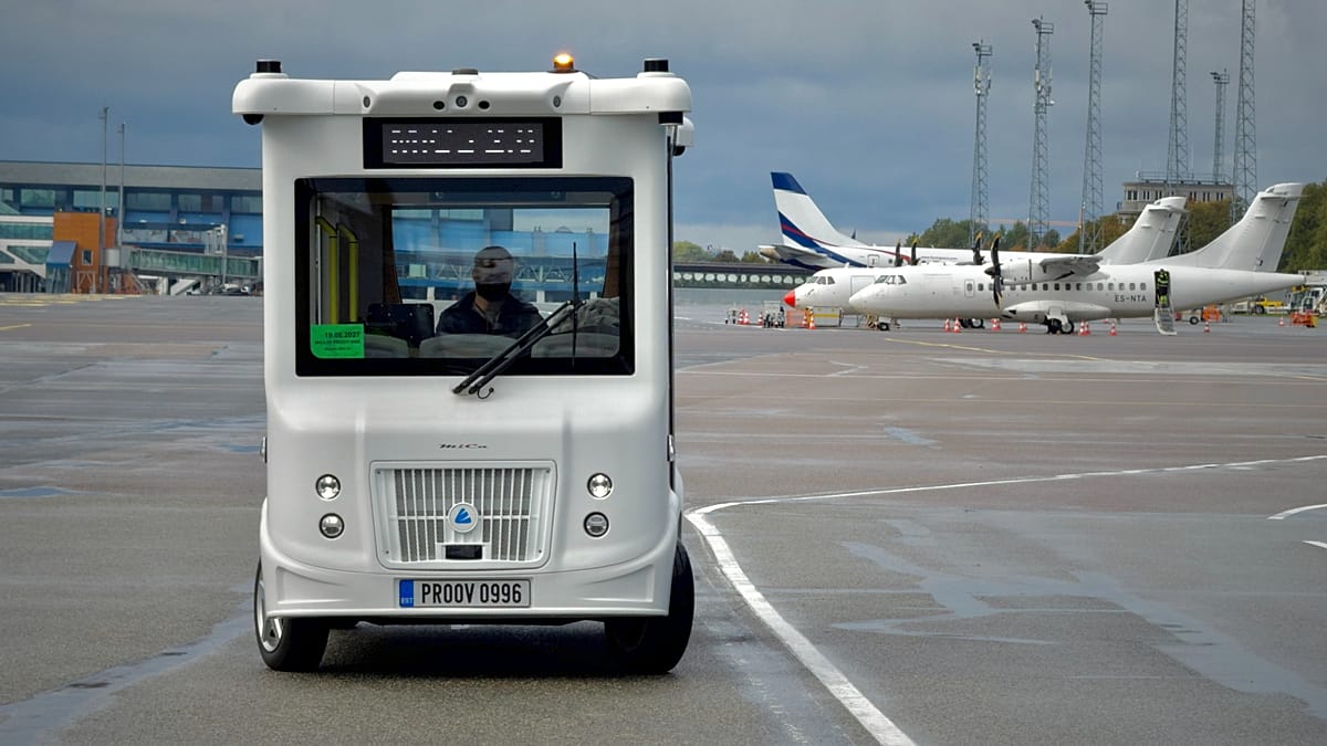 Tallinn Airport lets driverless shuttles run near planes without onboard safety staff