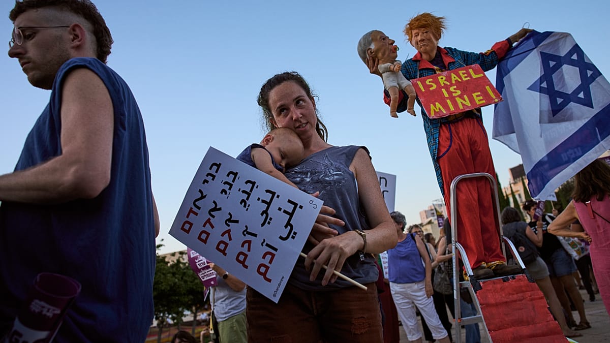 Tel Aviv protesters denounce settler violence in the West Bank as police block march