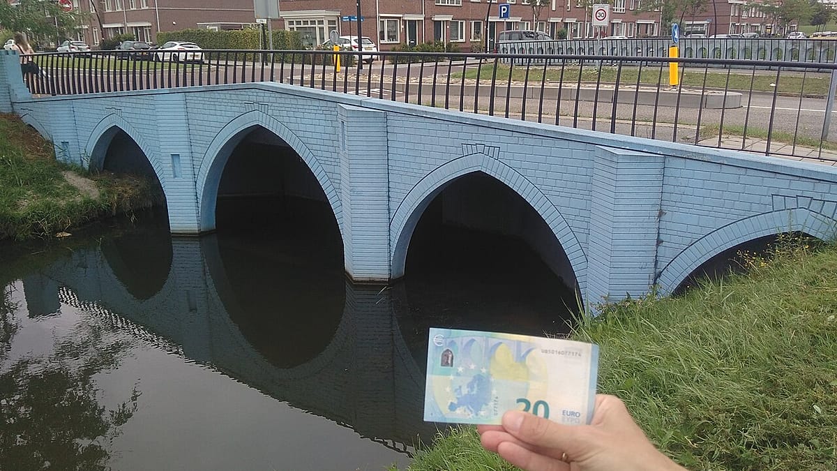 The Dutch Town Where Euro Banknote Bridges Became Real