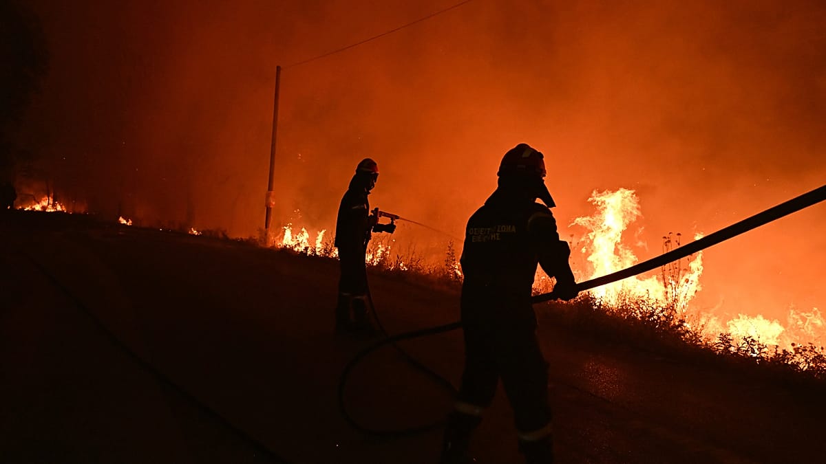 Three firefighters die as gale-force winds drive wildfires across Crete
