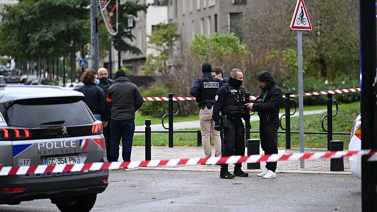 Trappes shooting suspect moved to psychiatric unit as probe widens
