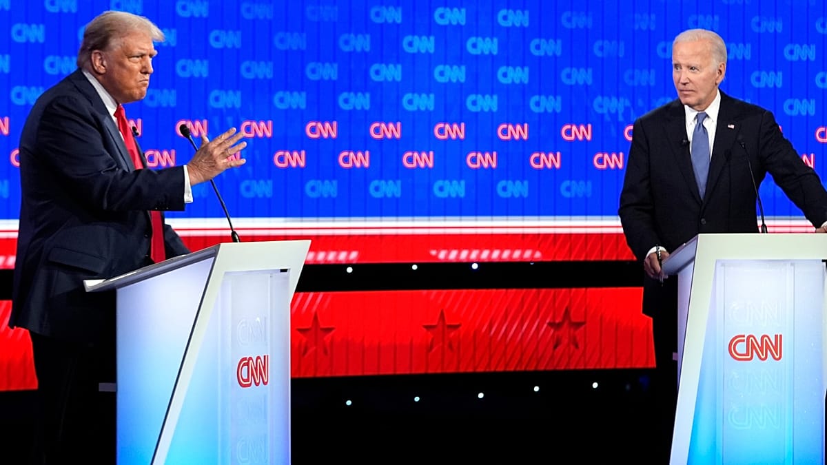Trump moves to bar CNN, MSNBC and Politico from White House