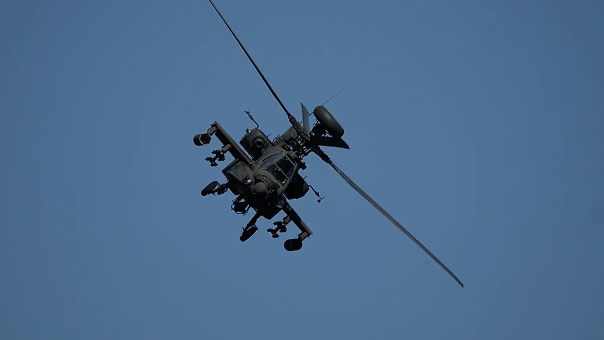 Trump Vows Retaliation After Iran Downs US Apache Helicopter Near Hormuz