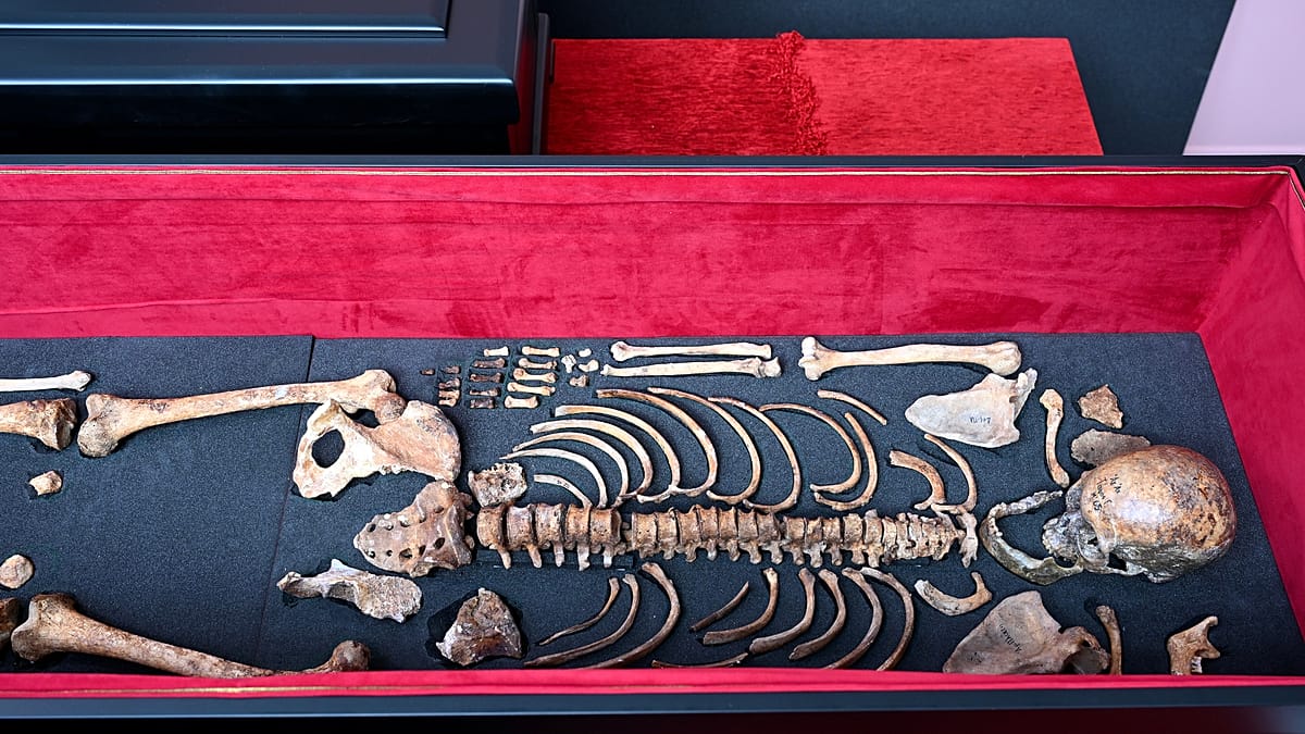 Tsar Samuel's remains return to Bulgaria after six decades in Greece