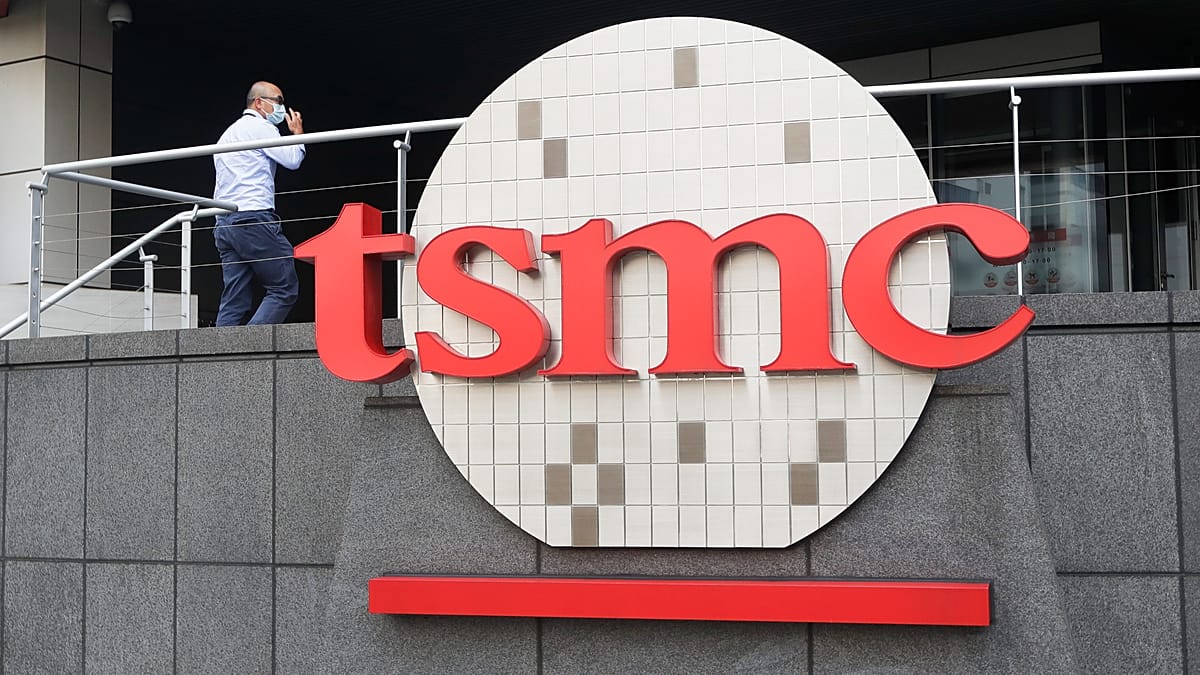 TSMC Posts Record Profit and Pledges $100bn for US Expansion Amid AI Boom