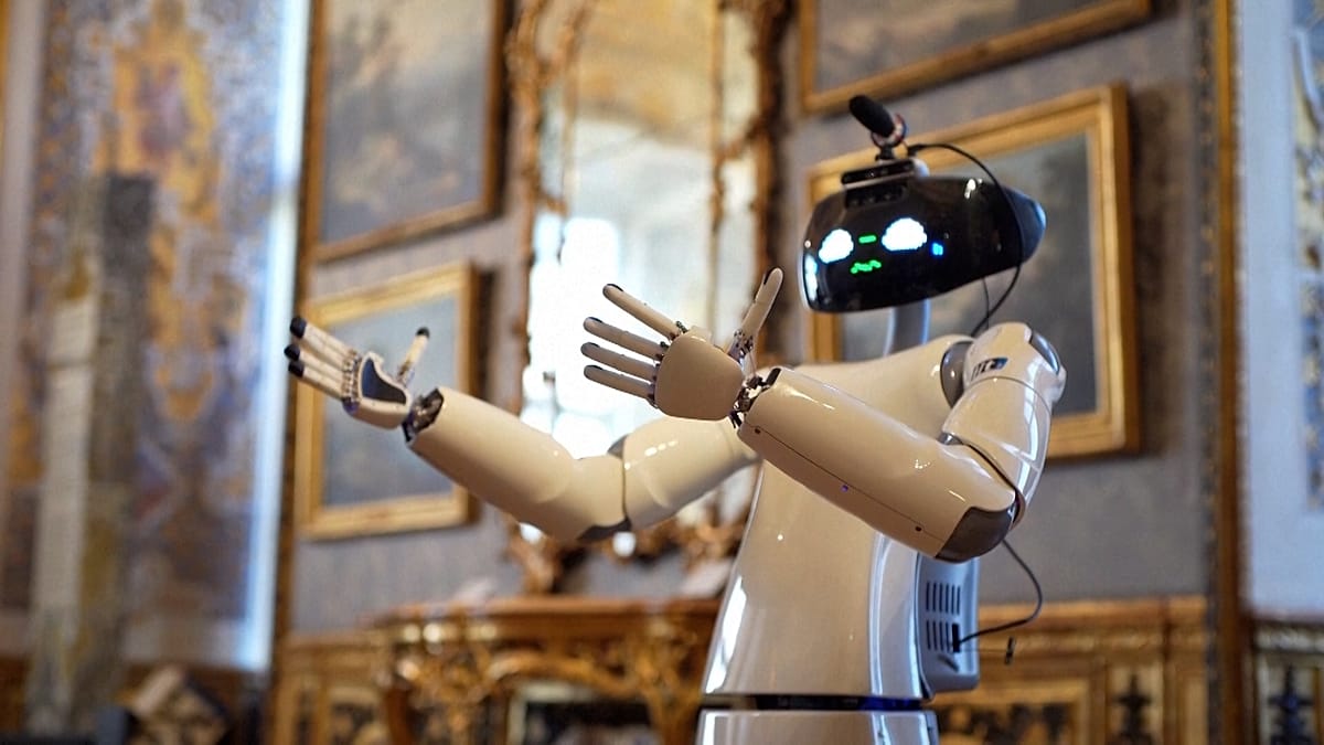 Turin's Palazzo Madama Deploys R1 Robot to Guide Visitors Through Centuries of Art
