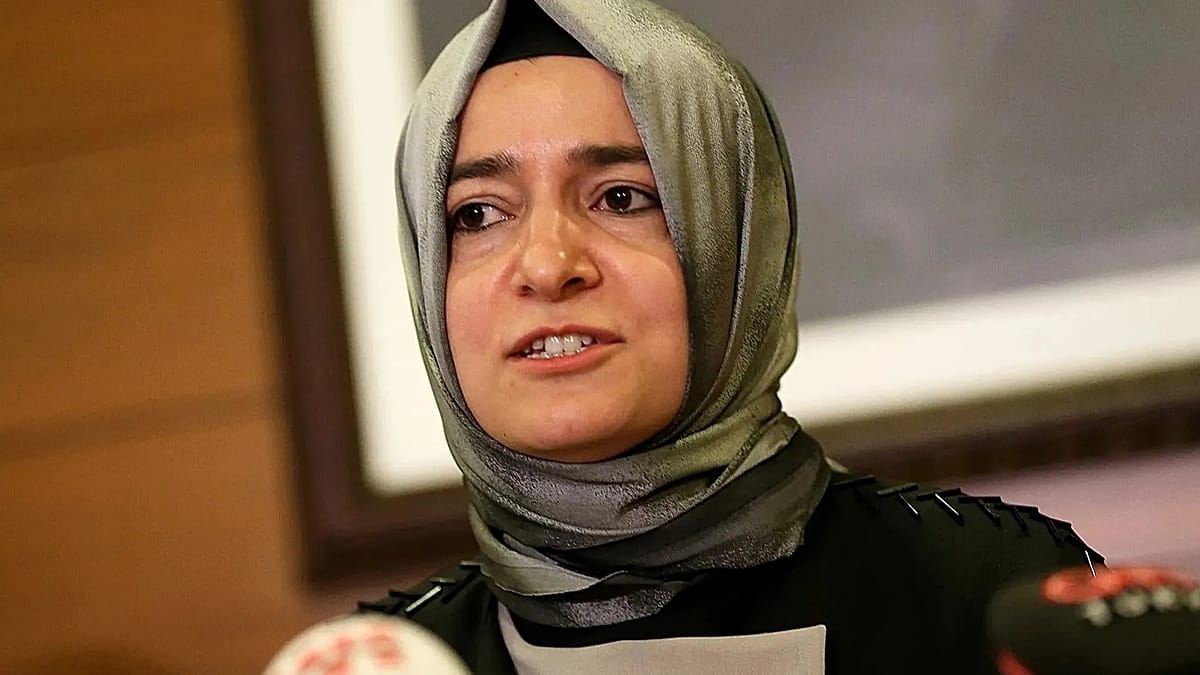 Turkey lifts asset freezes in fund probe as ruling party deputy quits