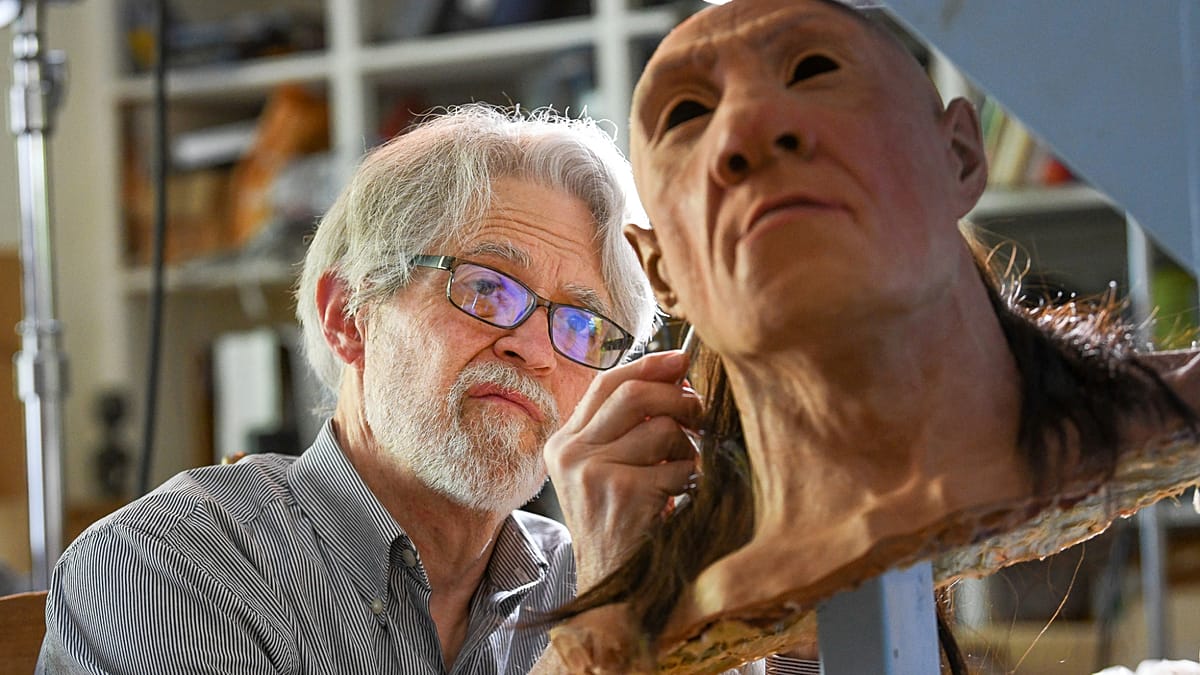 Two unknown human ancestors found in modern DNA