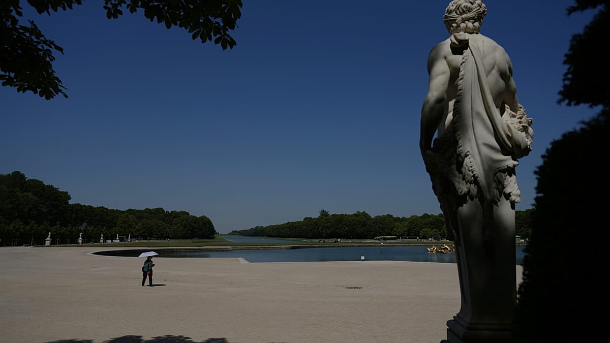 Two Young Children Die in Car as Heatwave Grips Southern France