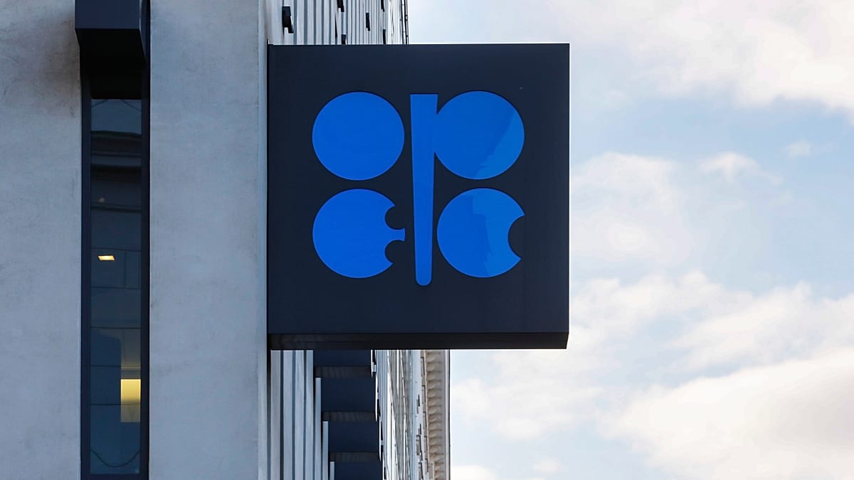 UAE Leaves OPEC, Signaling More Oil Output and Climate Risks for Europe
