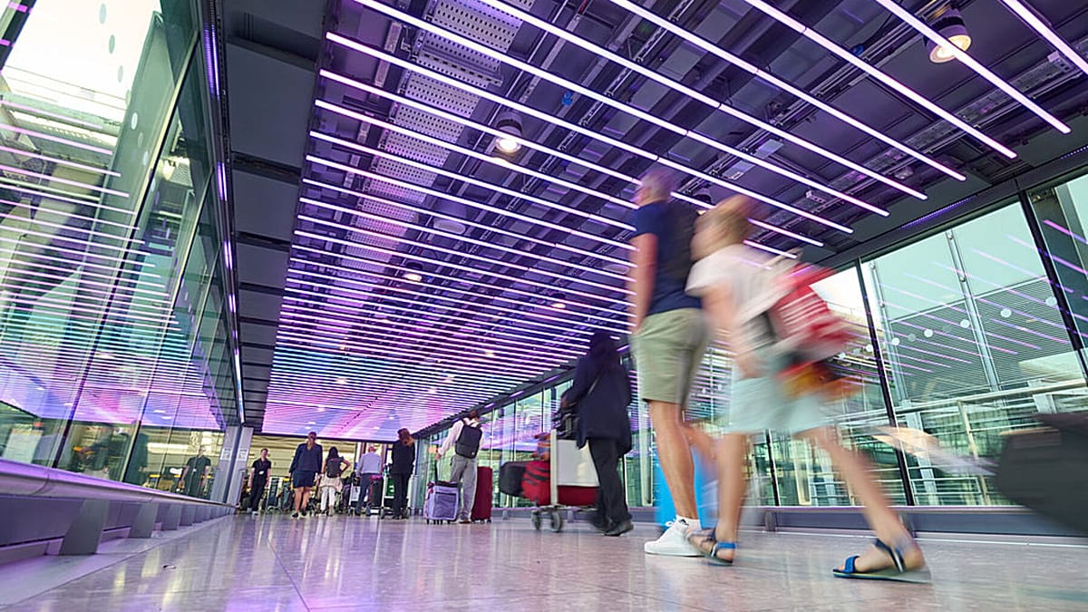 UK airports to scrap passport checks at e-gates by 2027