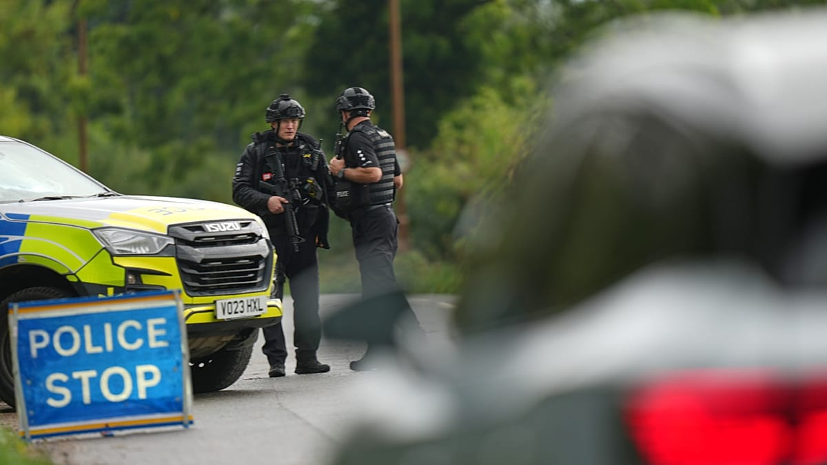 UK Arrests Dual National as RAF Fairford Inquiry Points to Tehran