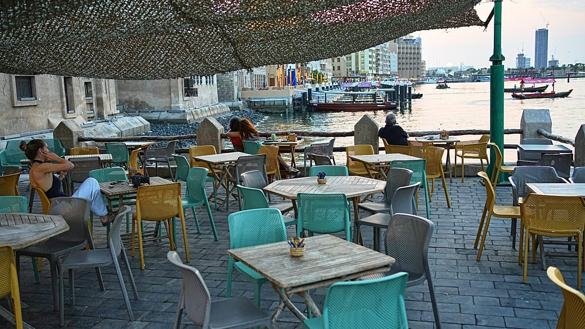 UK Eases Middle East Travel Warnings as European States Remain Cautious