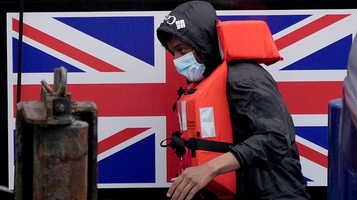 UK ends Channel migrant returns pilot with France