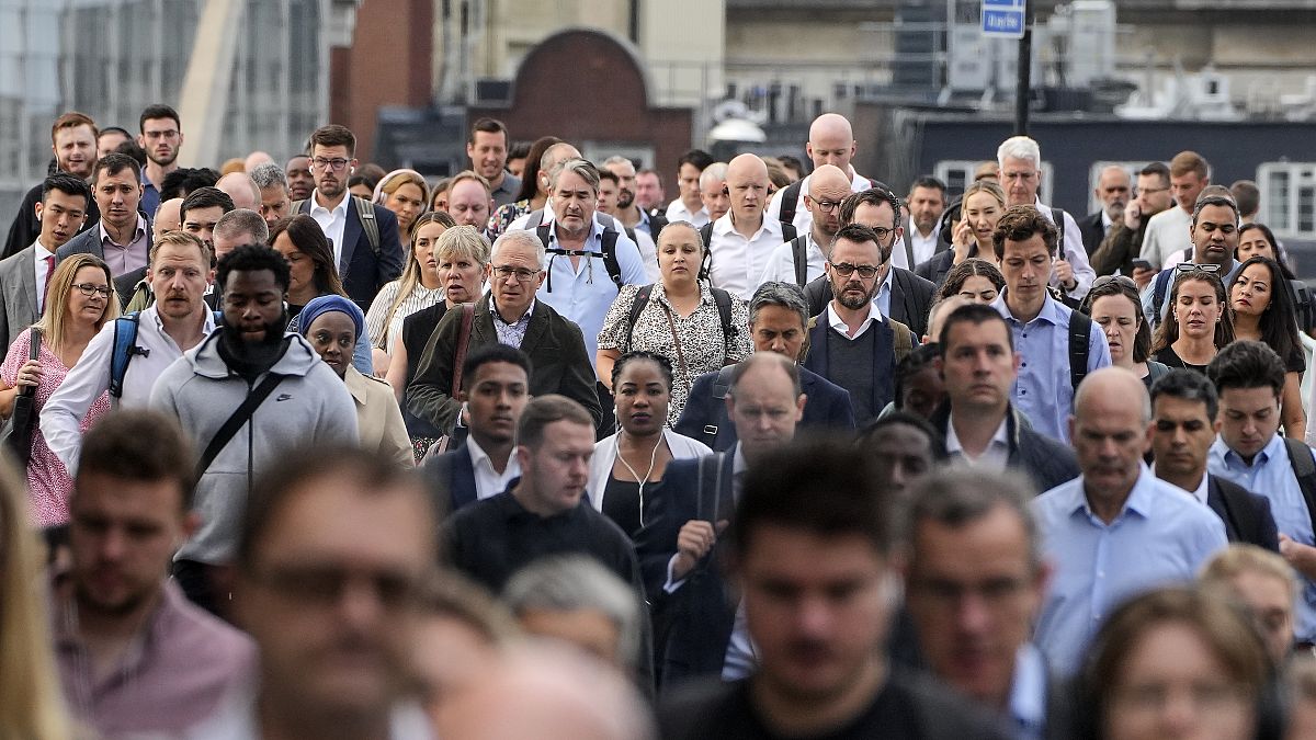 UK Jobless Rate Rises for First Time Since July as Wage Growth Slows