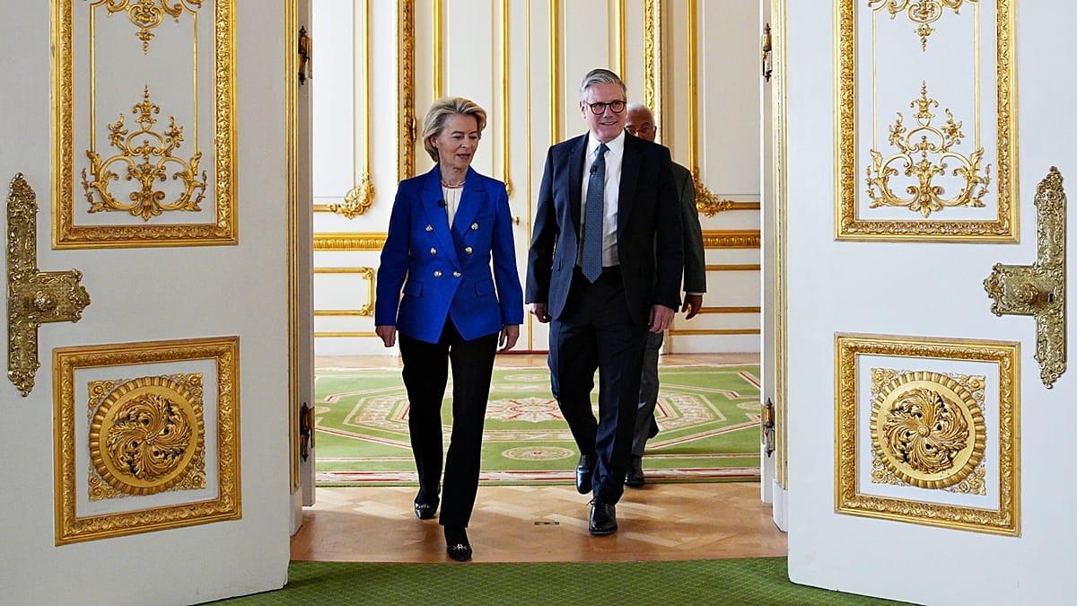 UK Joins EU's €90 Billion Loan for Ukraine, Commits to Fair Contribution