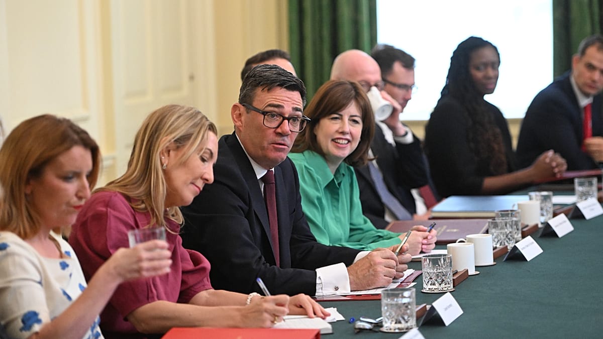 UK PM Burnham Scraps Electricity VAT, Reshuffles Cabinet in First Day