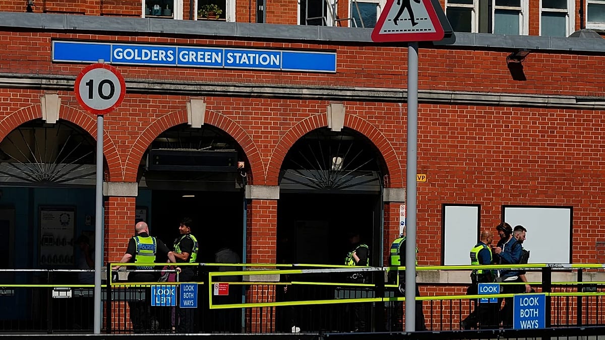 UK Raises Terror Threat to 'Severe' After Antisemitic Stabbing in London's Golders Green
