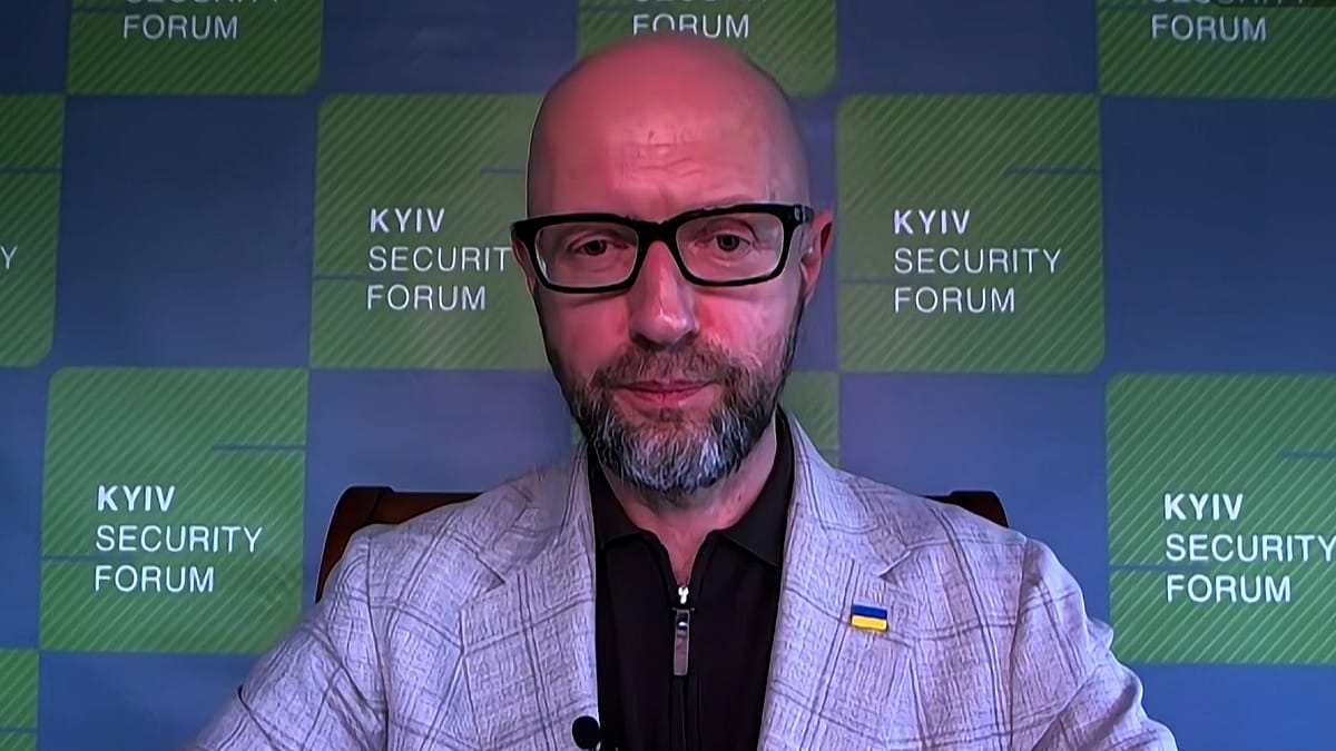 Ukraine's Former PM Sees US Support as Key Leverage Against Russia