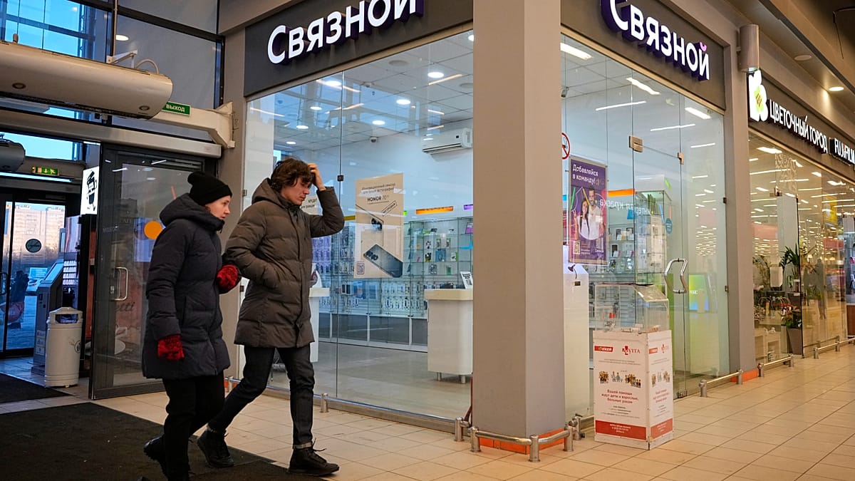 Ukrainian Drones Strike Russian E-Commerce Hubs, Disrupting Wildberries Logistics