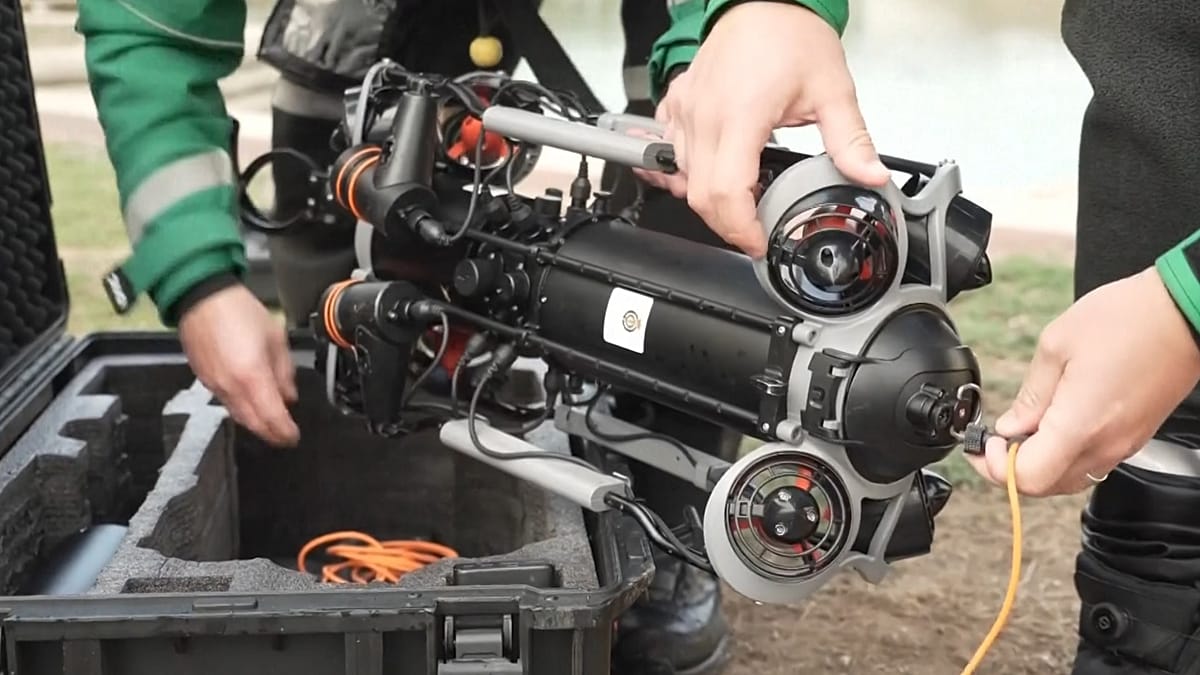 Underwater drones join London's ambulance rescue teams