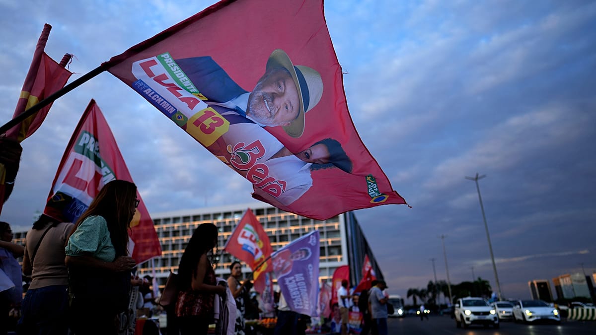 US and Australia Pull Consular Staff in Brazil as Lula and Flávio Bolsonaro Enter Final Stretch