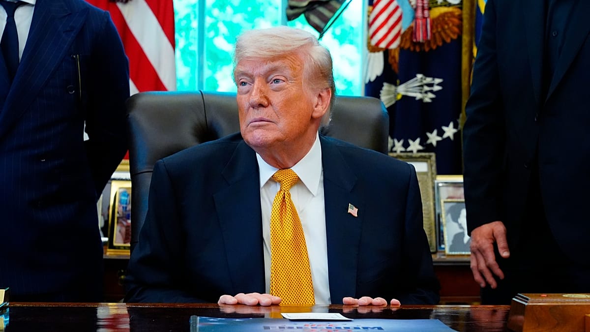 US Military Strikes Iranian Tanker as Trump Pushes for Nuclear Deal