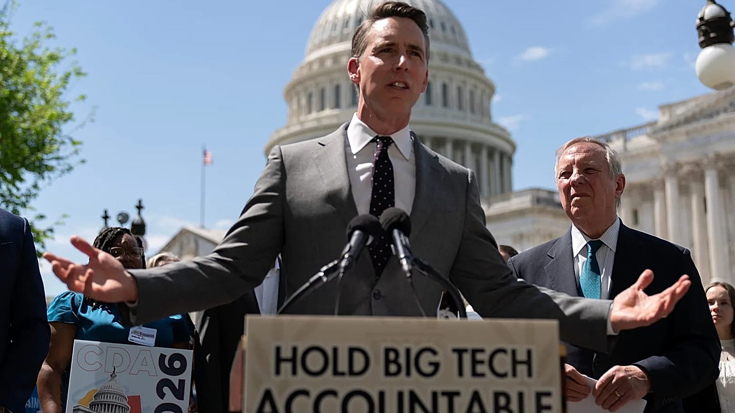 US Officials Explore Public Stake in AI as Europe Weighs Regulatory Path