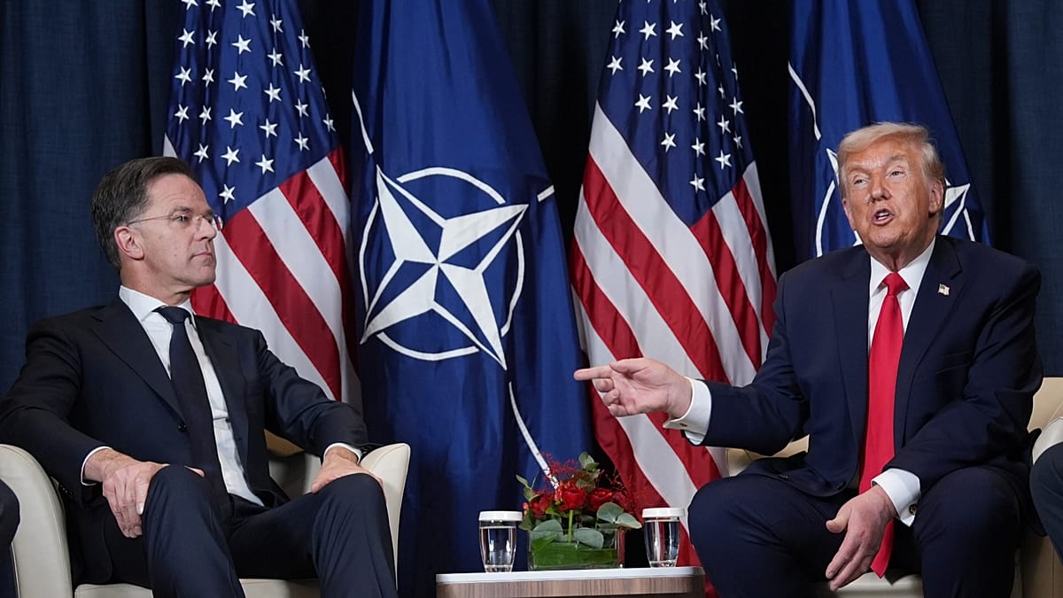 US Pulls Long-Range Strike Assets from NATO, Deepening Rift with Europe