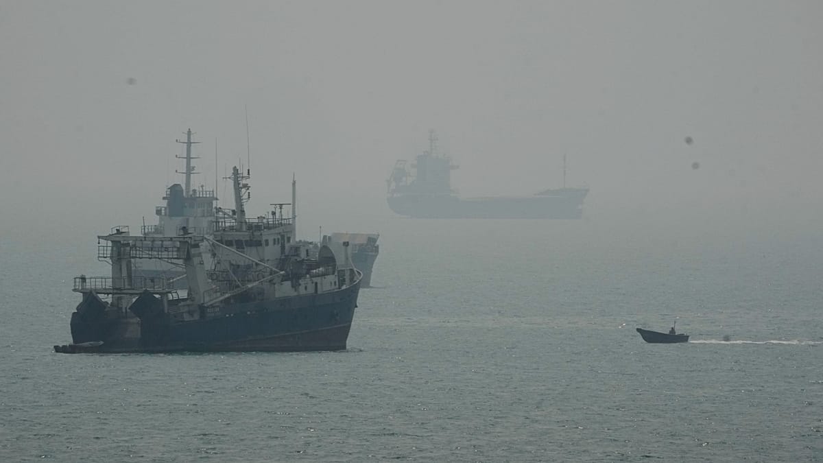 US sinks five Iranian tankers as Tehran fires missiles at Jordan
