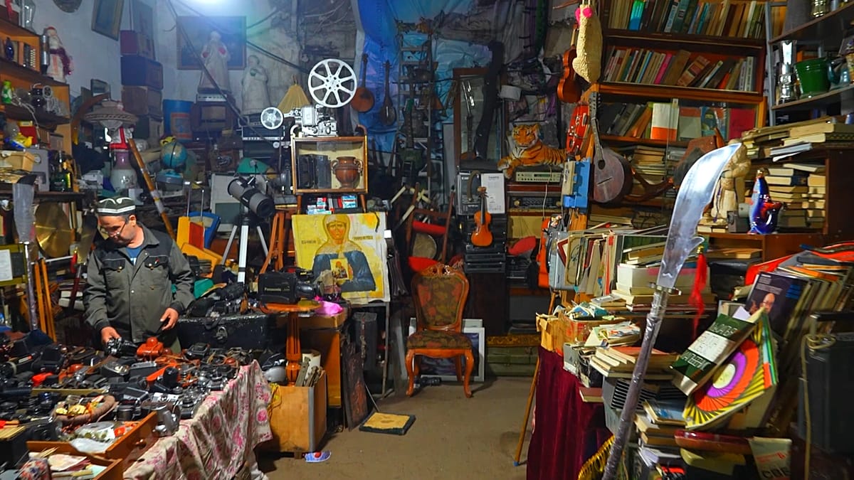 Uzbekistan's Flea Markets and Antique Salons Keep History in Circulation