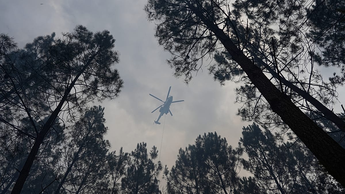 Var wildfires flare anew as mistral winds push flames toward Correns