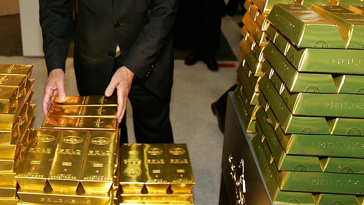 Venezuela and opposition unite to reclaim £4bn gold from Bank of England