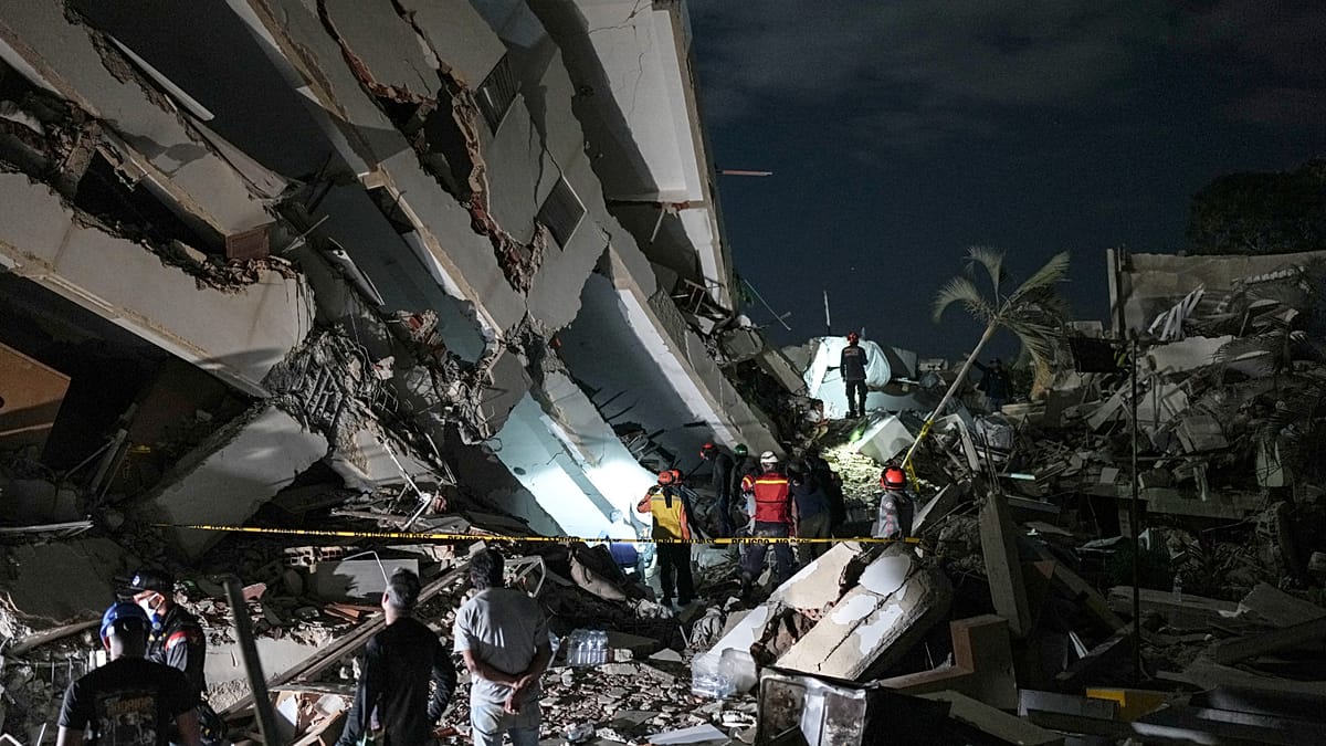 Venezuela Earthquake Death Toll Exceeds 1,700 as Rescue Efforts Continue