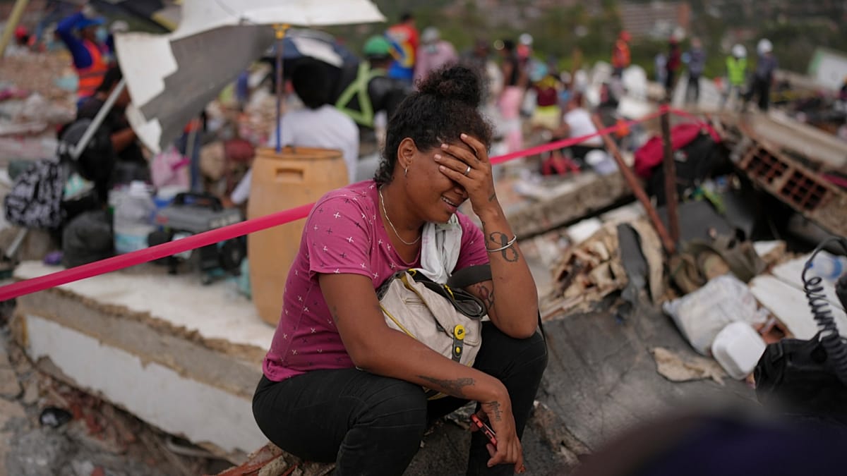 Venezuela Earthquake Death Toll Reaches 2,295 as Medical Crisis Worsens