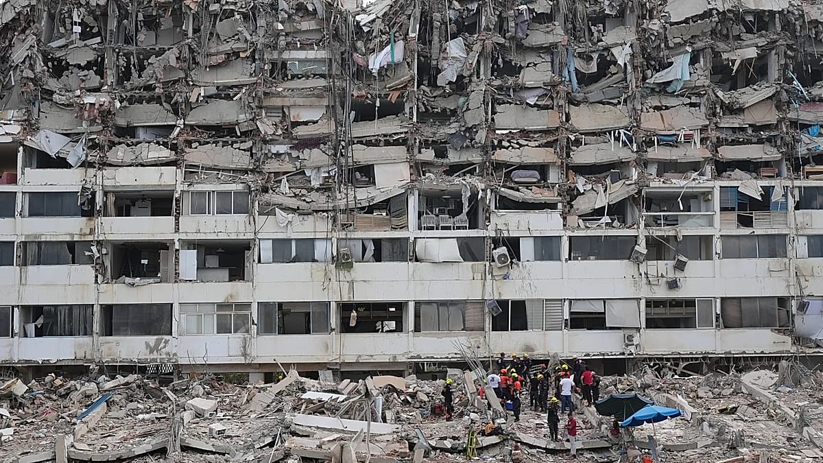 Venezuela Earthquake Death Toll Surpasses 1,450 as Rescue Window Closes