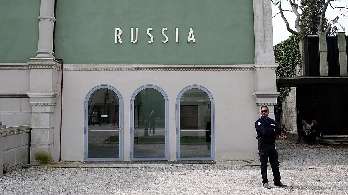 Venice Biennale Jury Quits as Italy Pressures Over Russian Pavilion