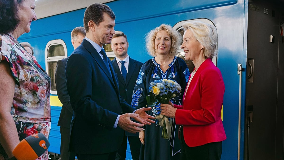 Von der Leyen in Kyiv: EU-Ukraine Drone Pact and Accession Talks Advance