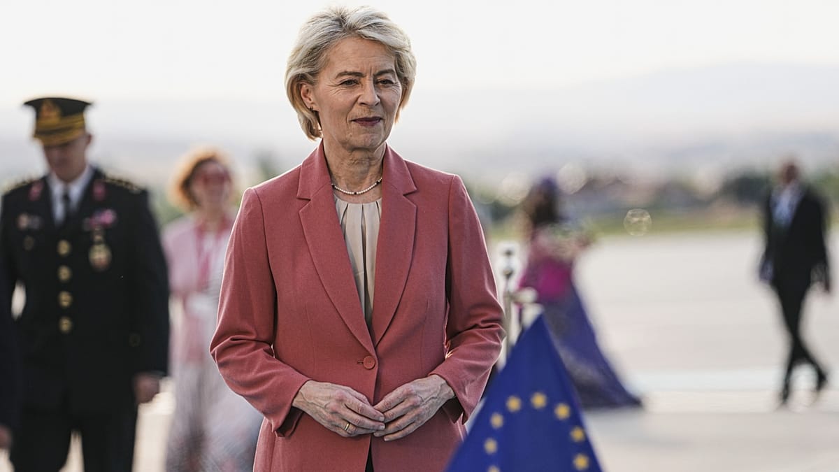 Von der Leyen to Donate Erdoğan's Gift Pistol to Belgian Military Museum