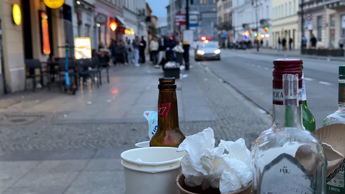 Warsaw Imposes Night-Time Alcohol Sales Ban Citywide from June